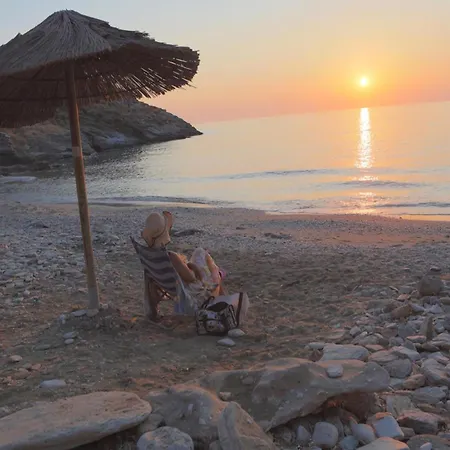 Appartement Chic Greek Hideaway, Your Stylish Retreat