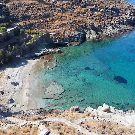 Apartment Chic Greek Hideaway, Your Stylish Retreat *